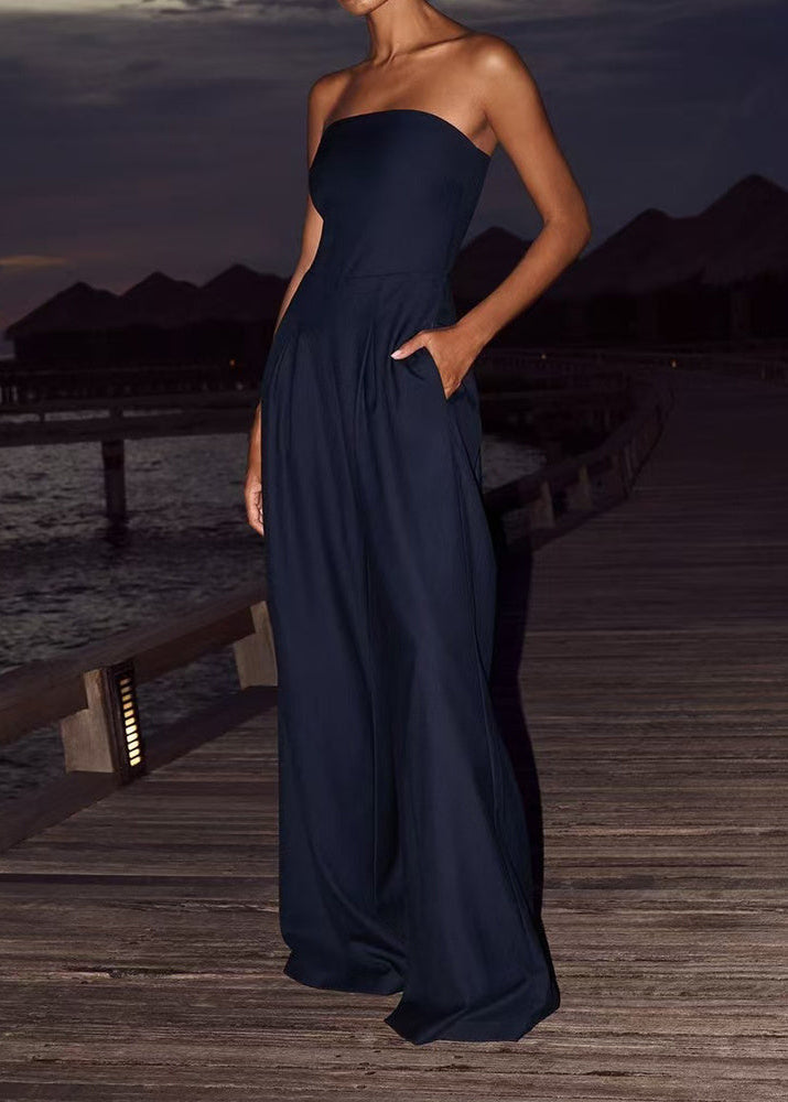 Ana / Traje